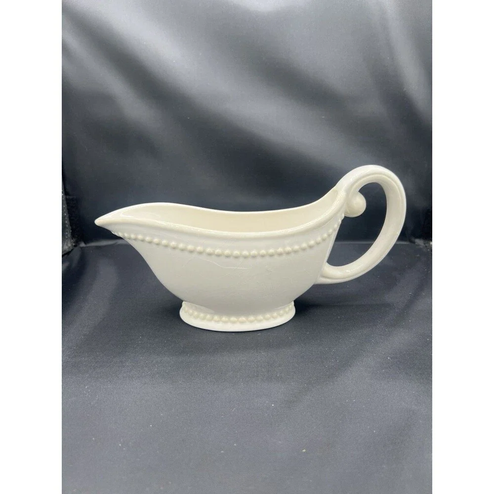 Princess House Pavillion Gravy Boat Ivory Beaded Light Crazing 1408